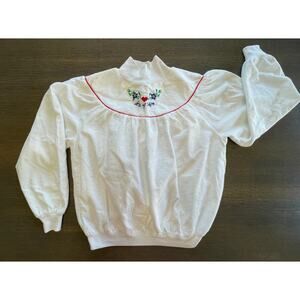 Lanz of salzburg flannel top vintage red heart Small White embroidered top